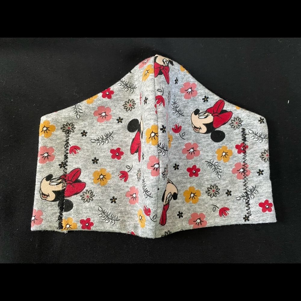 Minnie Mouse Facemask